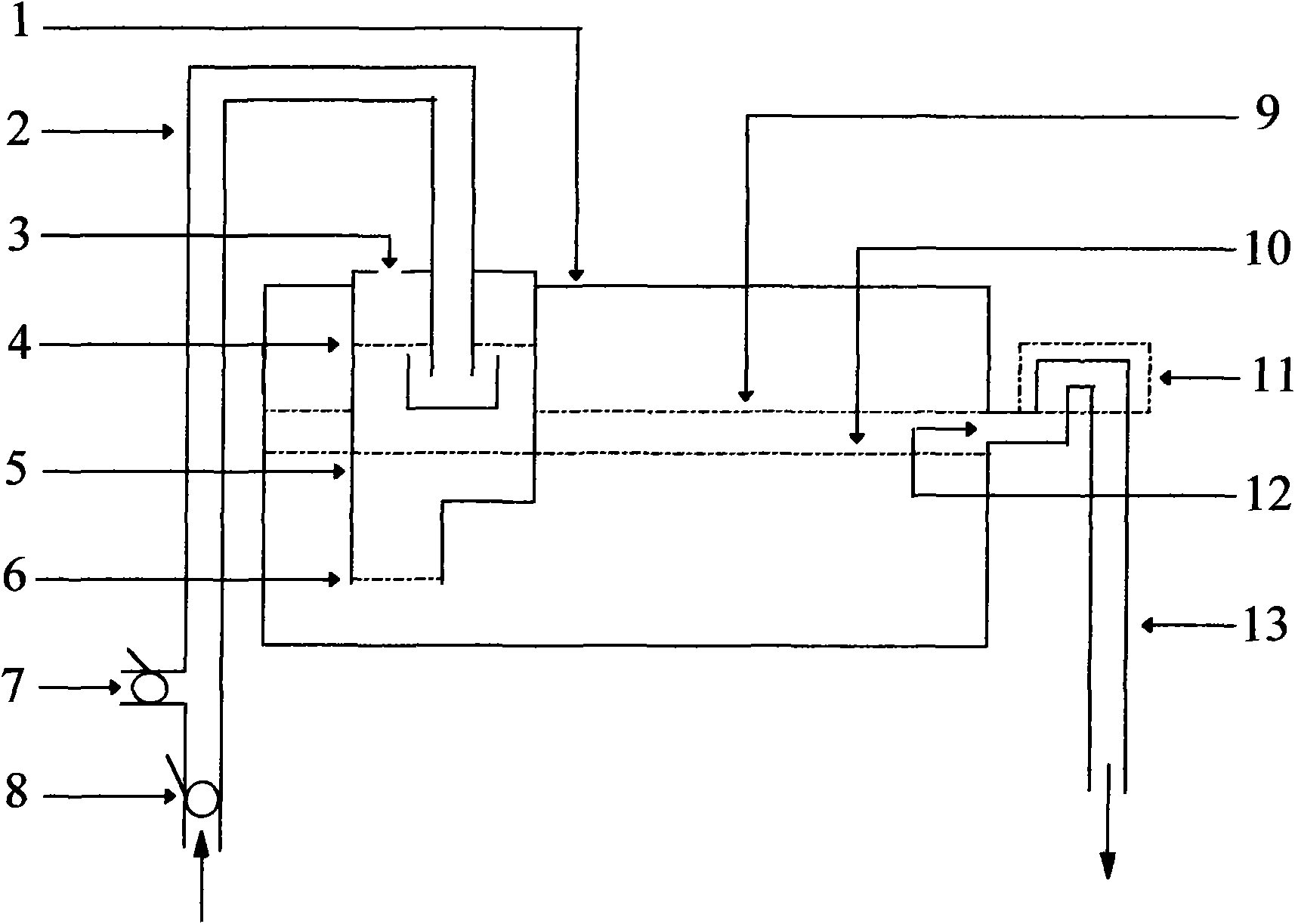 Non-pressure water-saving and antifreezing solar water heater capable of automatically outputting hot water firstly