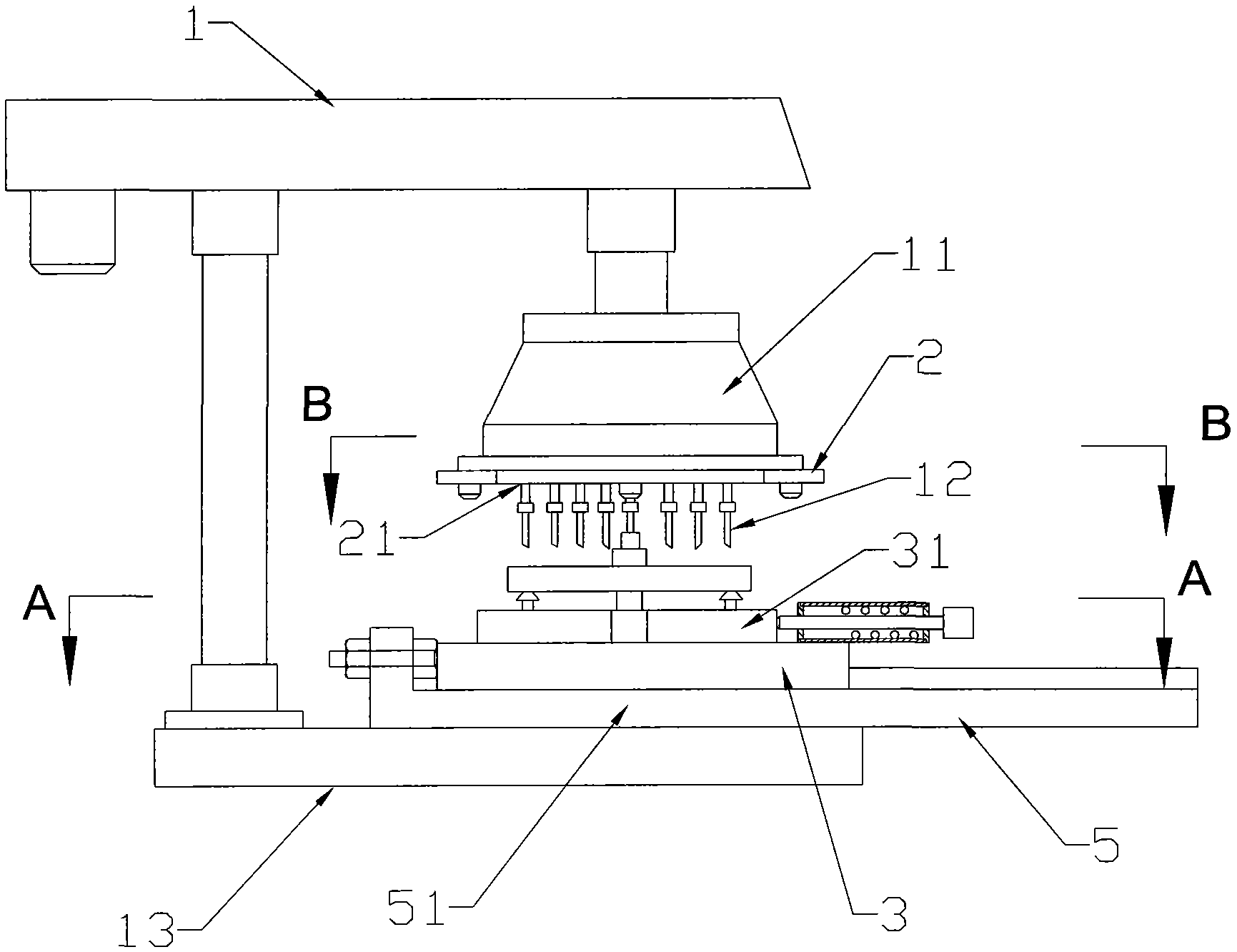 Batch machining device and machining technology for multiple holes uniformly formed in circumferences