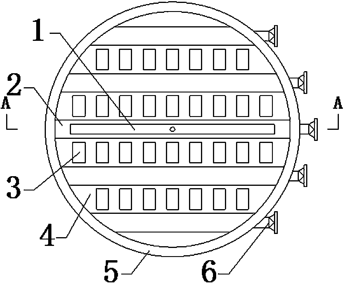 Vertical tower liquid trap of novel structure