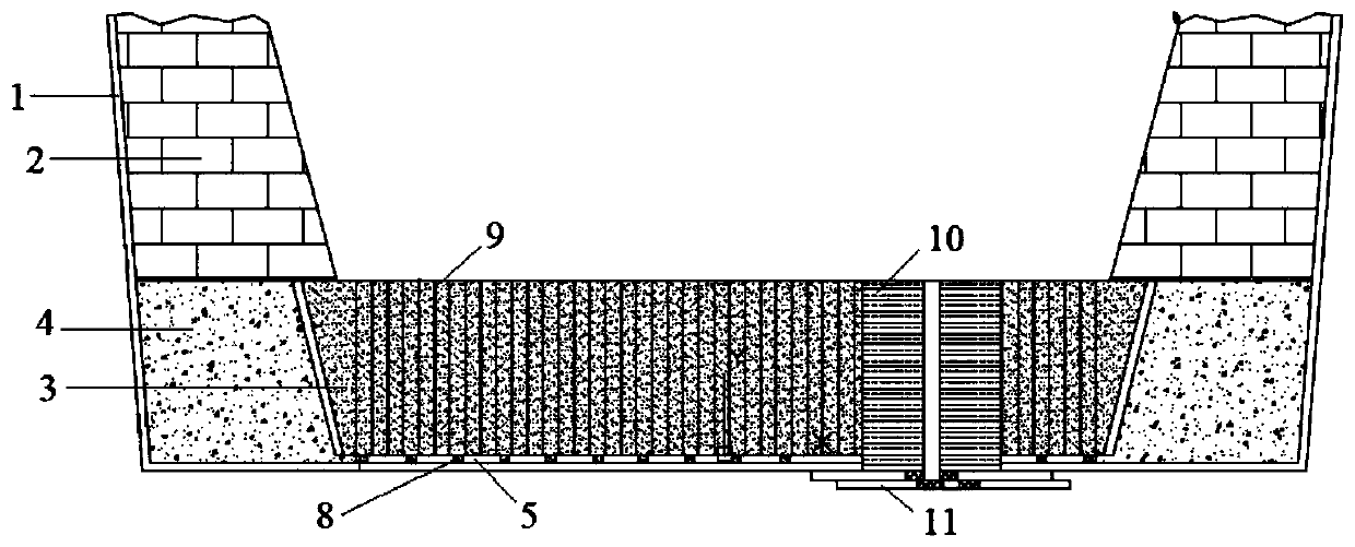 A device and method for refining molten steel by full bottom blowing ladle