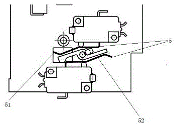 Dual-fault contact actuator of low-voltage circuit breaker