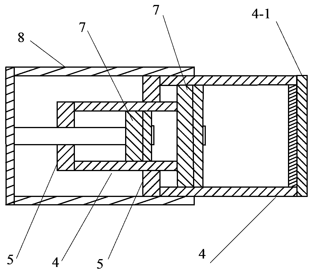 Two-level buffer suitable for controlling buffering sequence step by step