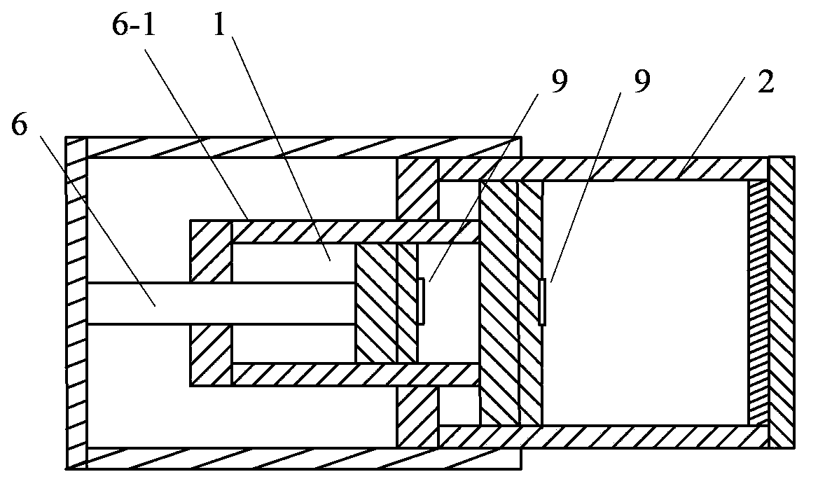 Two-level buffer suitable for controlling buffering sequence step by step