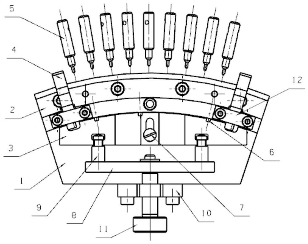 Device and method for detecting uniform distribution positions of blade-shaped holes in thin-wall fan-shaped section