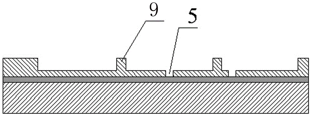 A mems device that prevents etching damage of the suspension layer