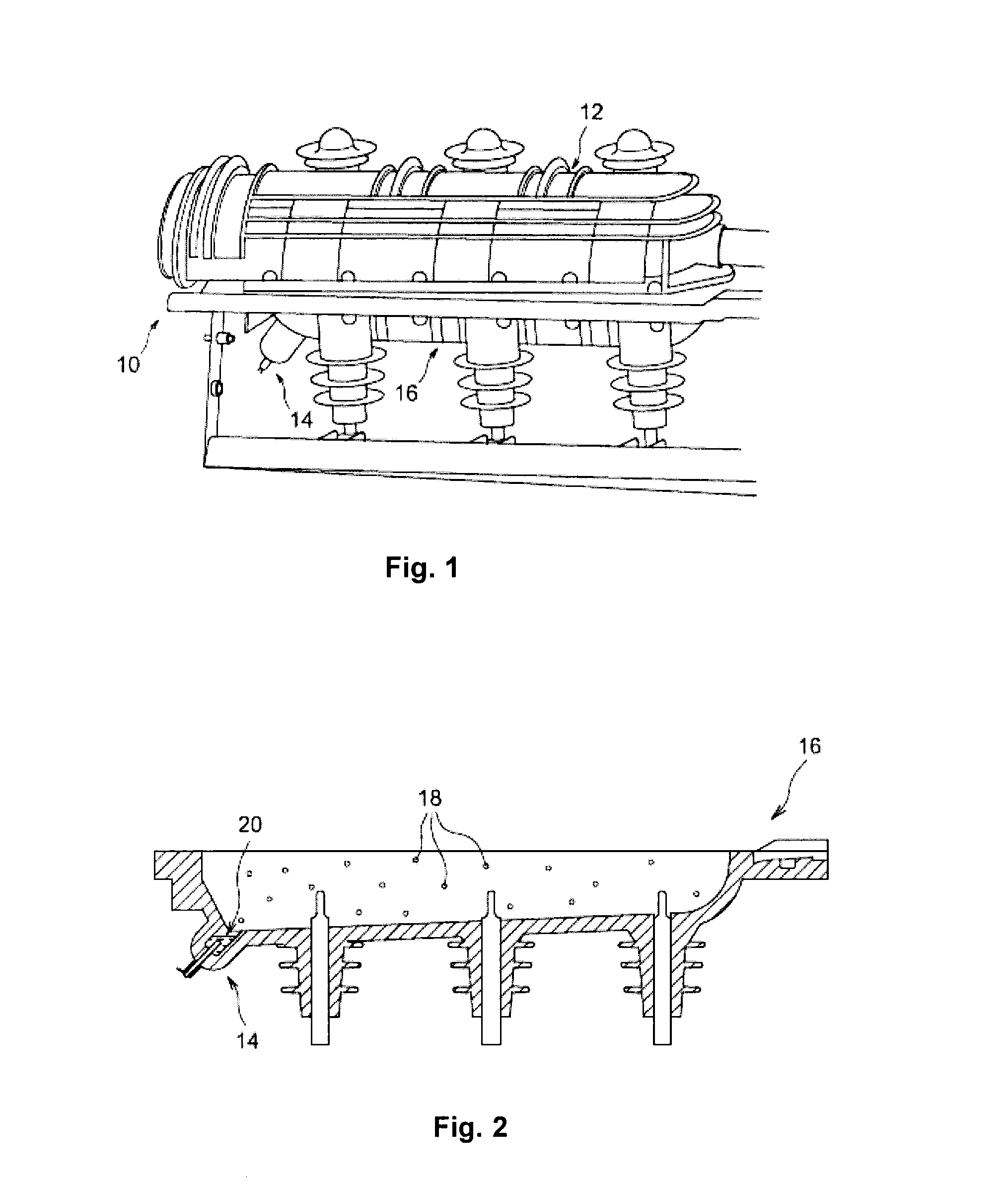 Electrical apparatus having a gas insulation containing a fluorinated compound