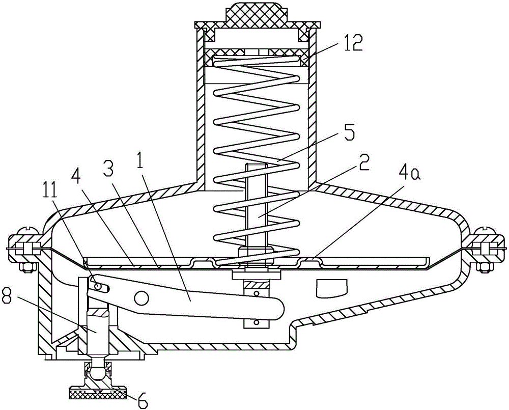 Self-cleaning pressure regulator