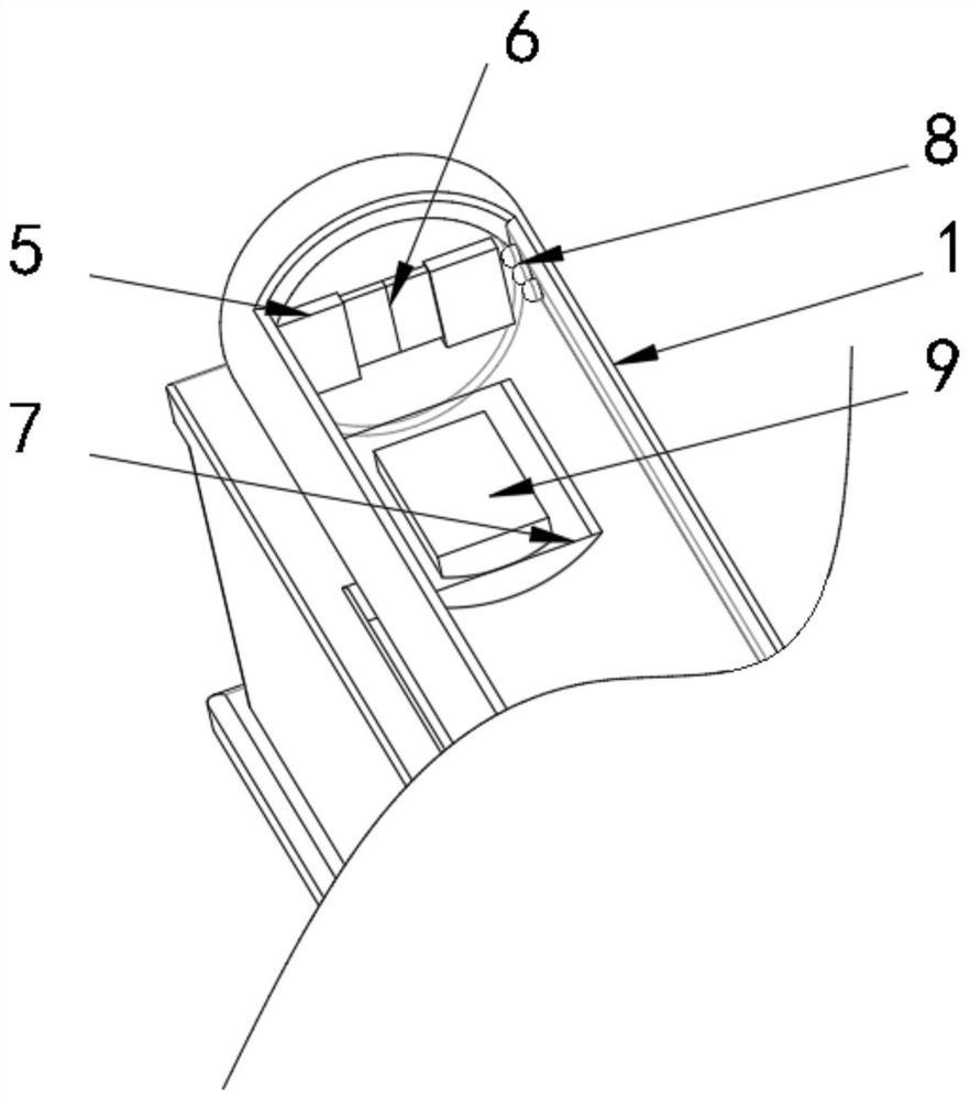 Cattle and sheep water trough water supply device capable of automatically feeding water and using method thereof