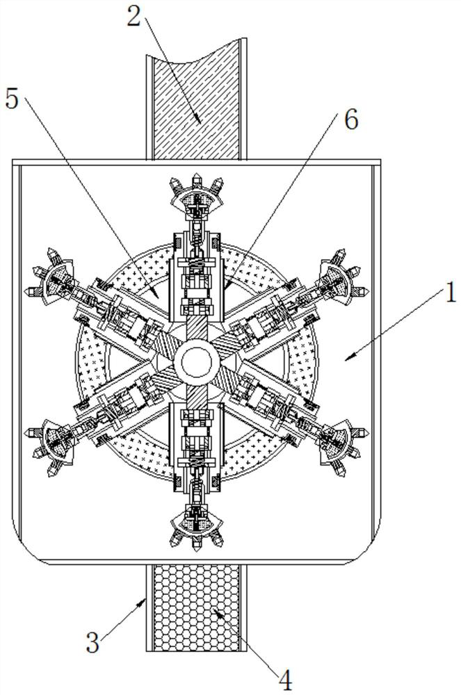 Agricultural wheat harvester capable of achieving straw smashing and returning to field