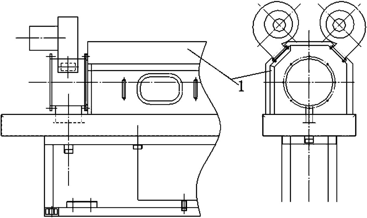 Splashing prevention structure applicable to spraying water tank