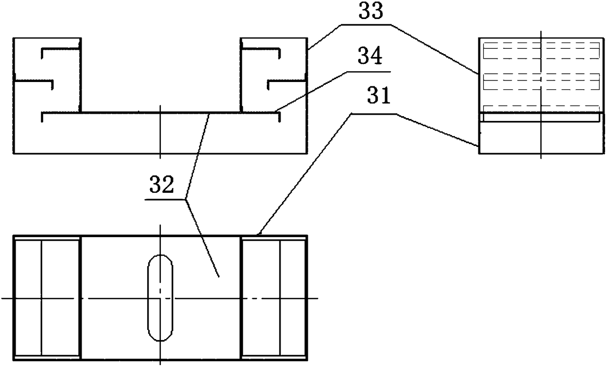 Splashing prevention structure applicable to spraying water tank