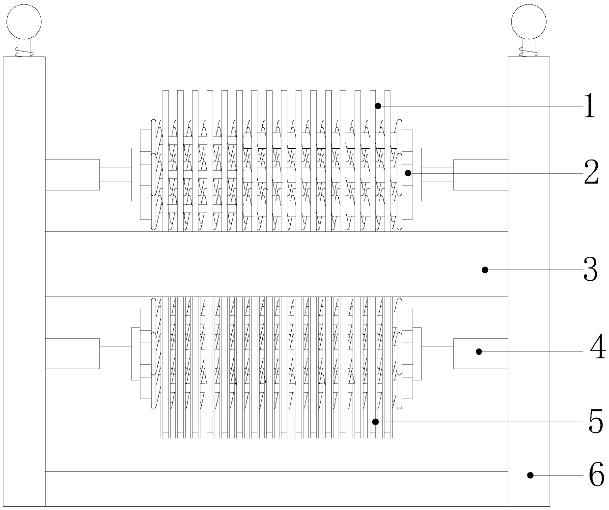 Cutter space one-time adjustable splitting cutter holder used for production and processing of lithium battery cover plate