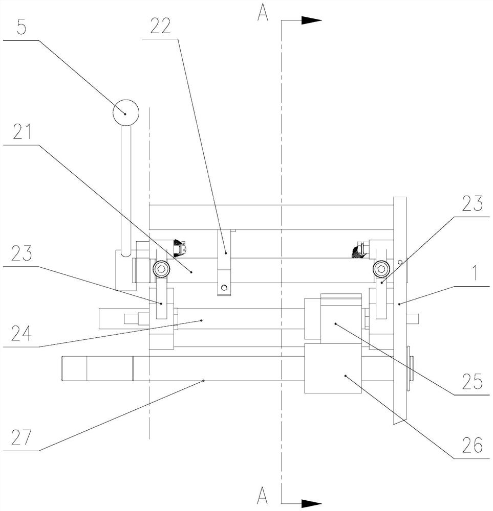 Traction pinch roller pressure adjusting mechanism