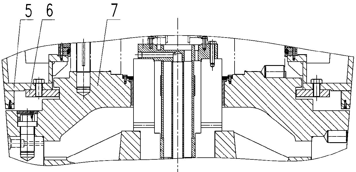 Axial-flow kaplan turbine rotating-wheel hoisting and suspension method