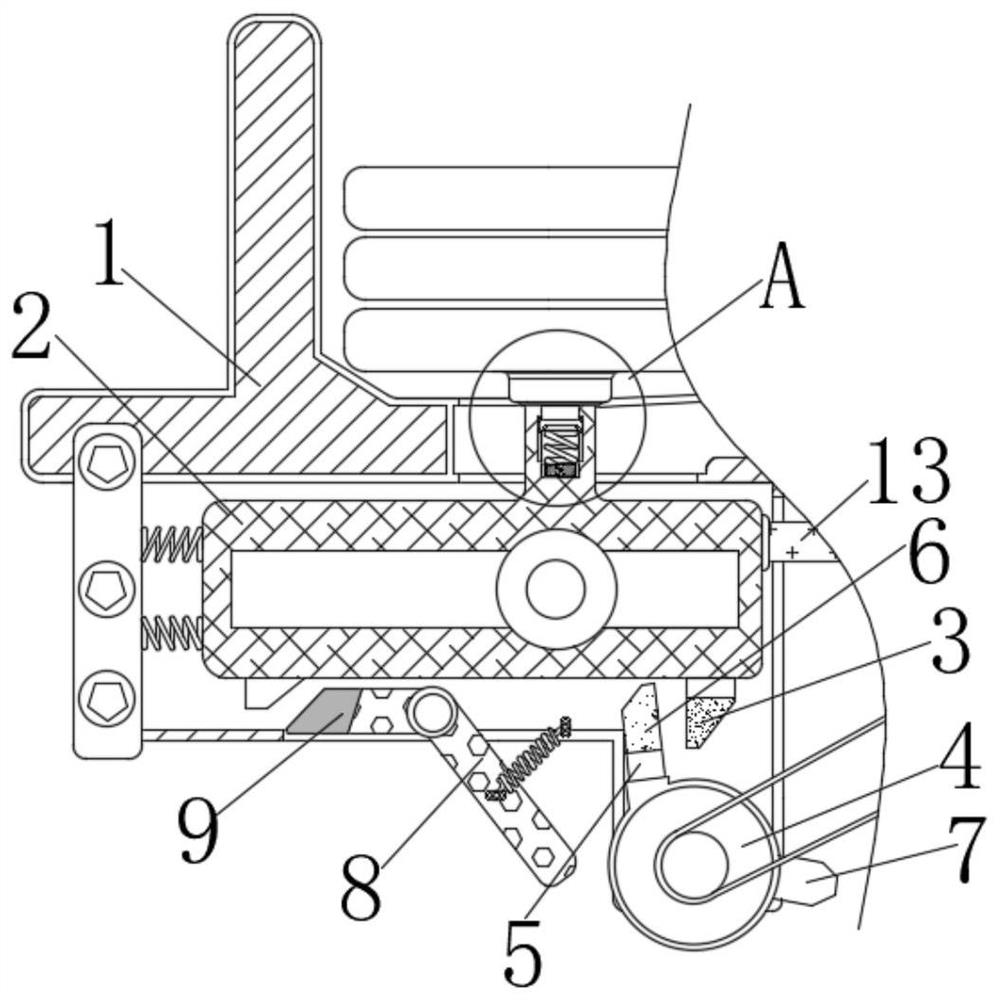 Vacuum package detection device capable of checking air tightness and automatically feeding