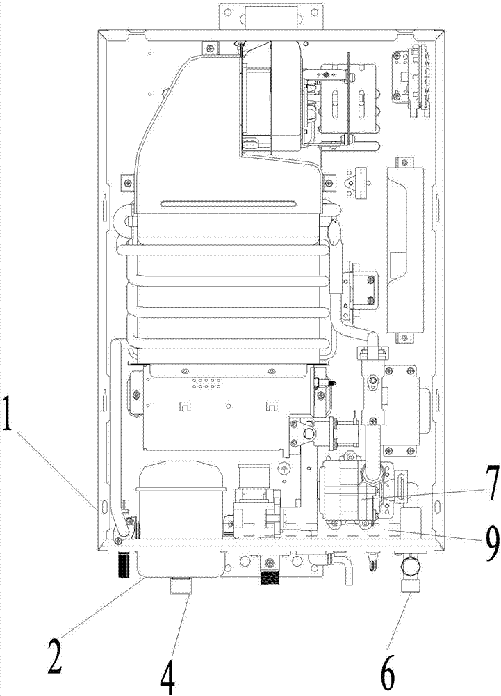 Gas water heater with microcirculation waterway