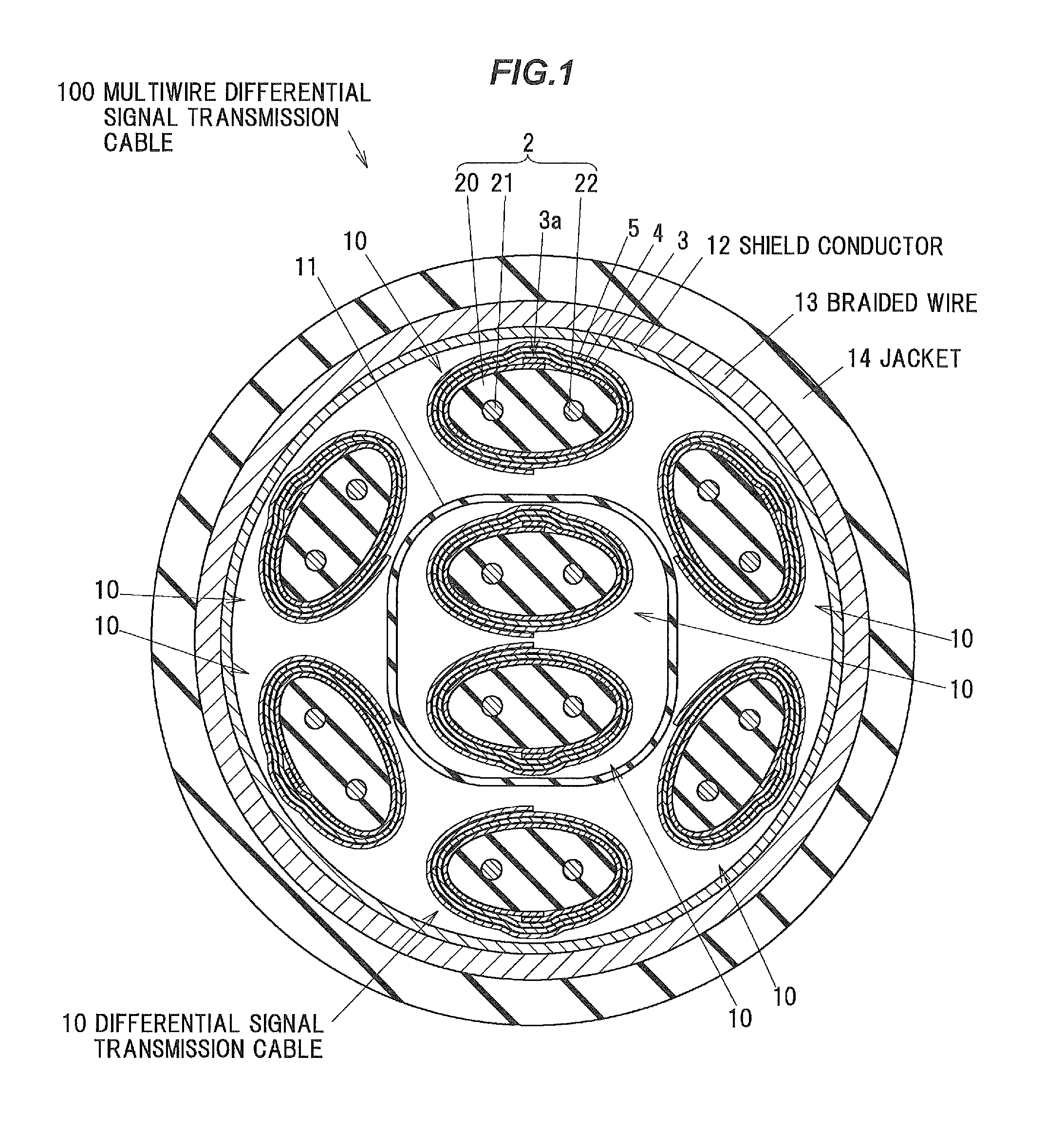 Differential signal transmission cable, multiwire differential signal transmission cable, and differential signal transmission cable producing method and apparatus