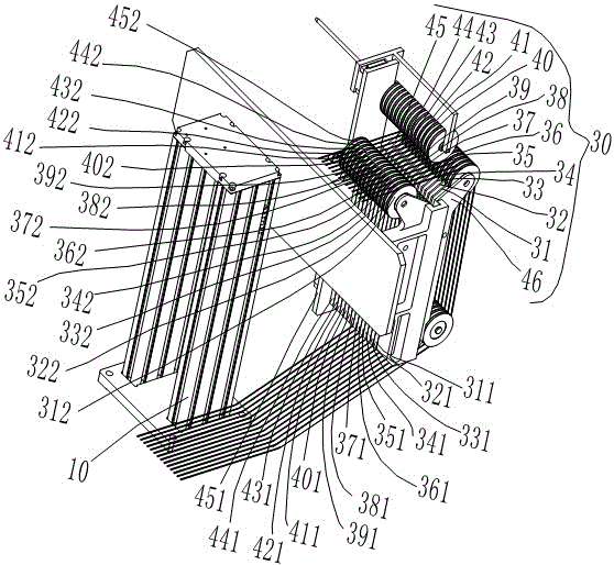 Dense busbar solder strip threading device and threading method, and series welding machine