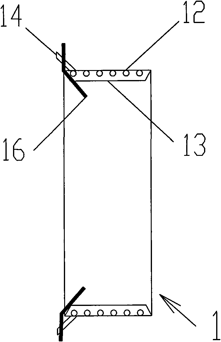 Watertight device of heading machine for passing in and out door opening