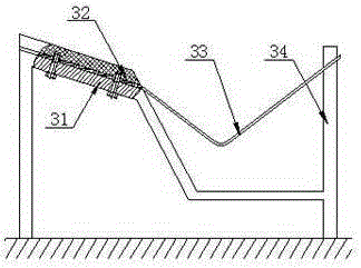 Automatic discharging mechanism for roller burnishing of universal joint transmission shaft levers