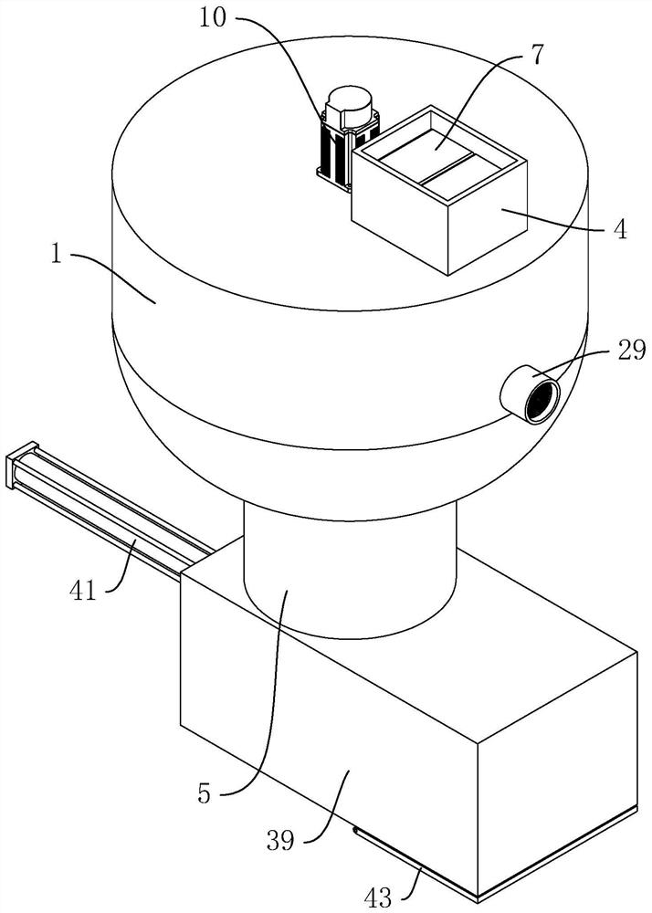 Hay crushing device and working method thereof