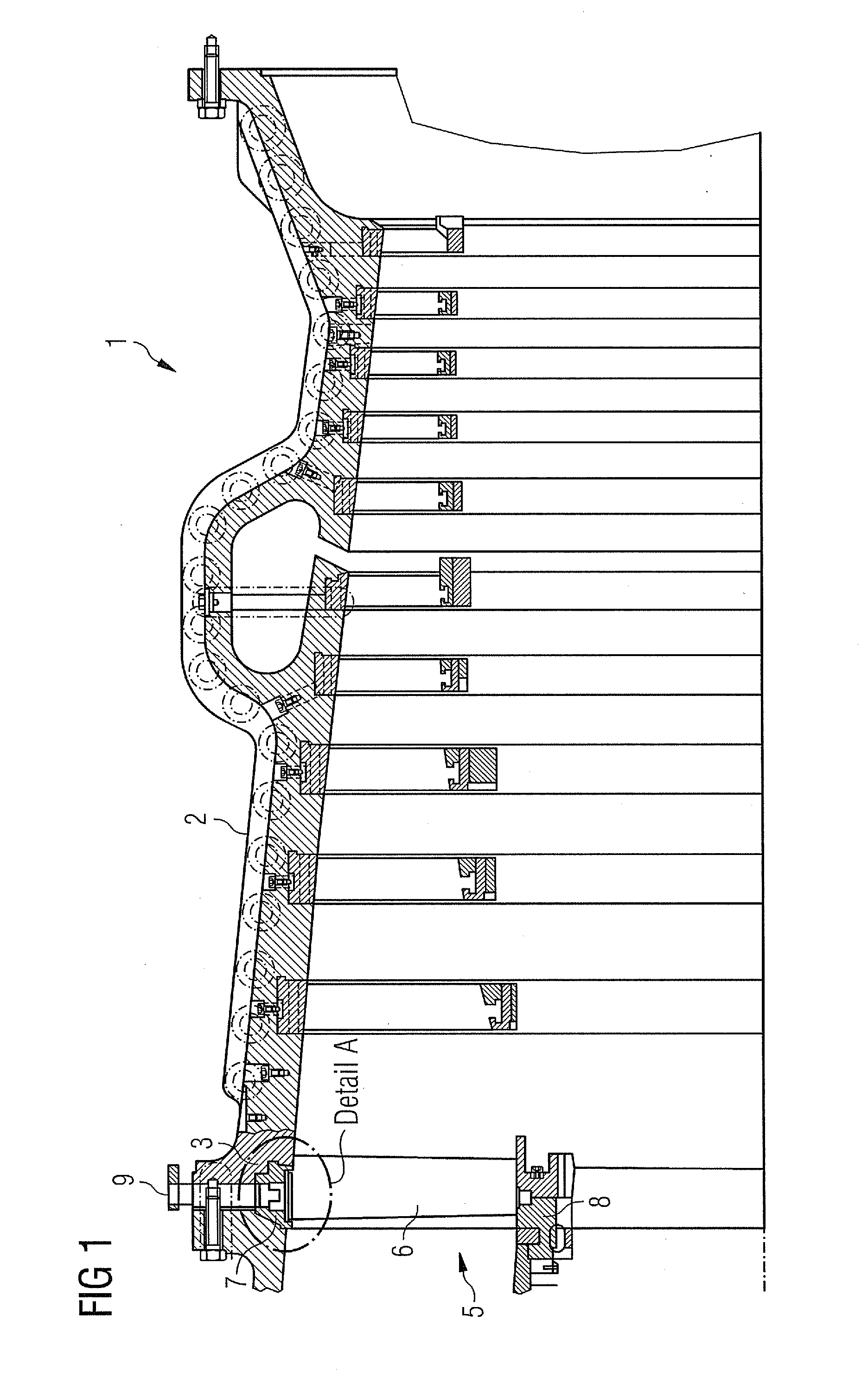 Device for a horizontally split turbomachine housing, guide vane ring segment and guide vane carrier for a horizontally split turbomachine housing