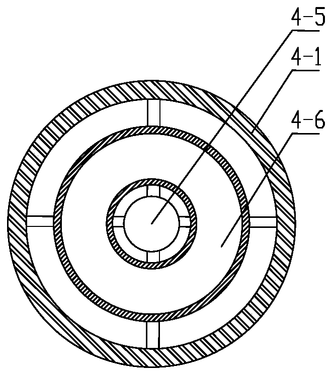 Efficient hardness removal device for high-concentration industrial waste liquid treatment and method thereof