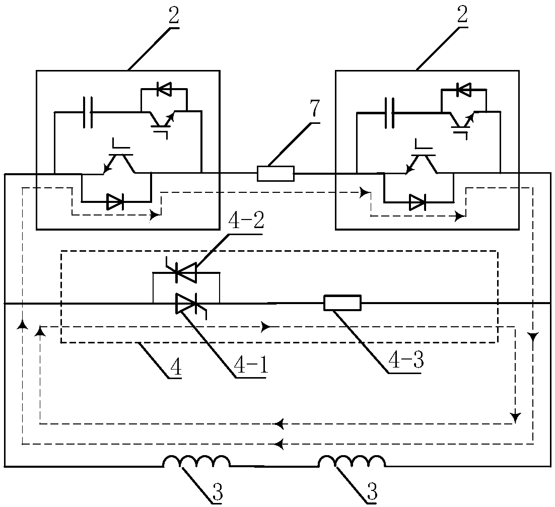 Modular multi-level converter bridge arm bypass protection circuit against DC short circuit fault