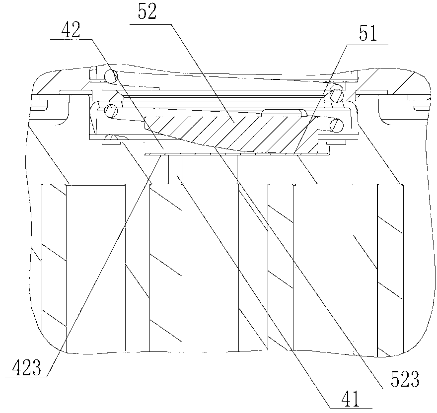 Scroll compressor with novel exhaust port structure and exhaust valve component