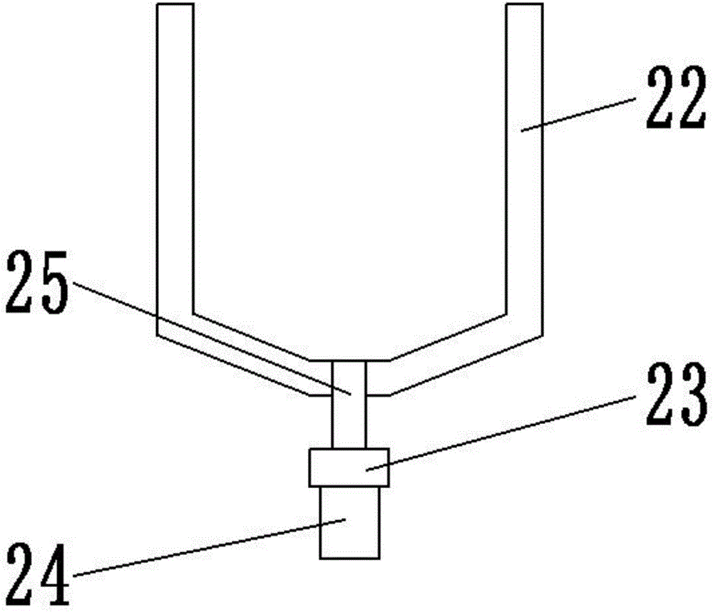 Chemical raw material smashing and stirring tank facilitating complete material discharge