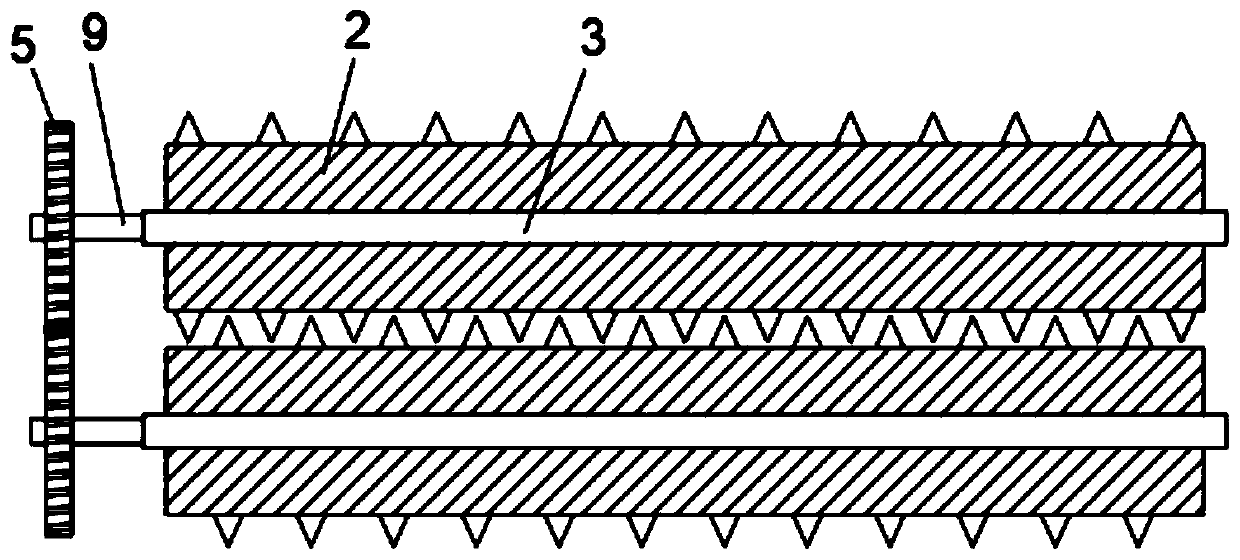 Efficient liquid injection crushing and screening device for soil remediation treatment