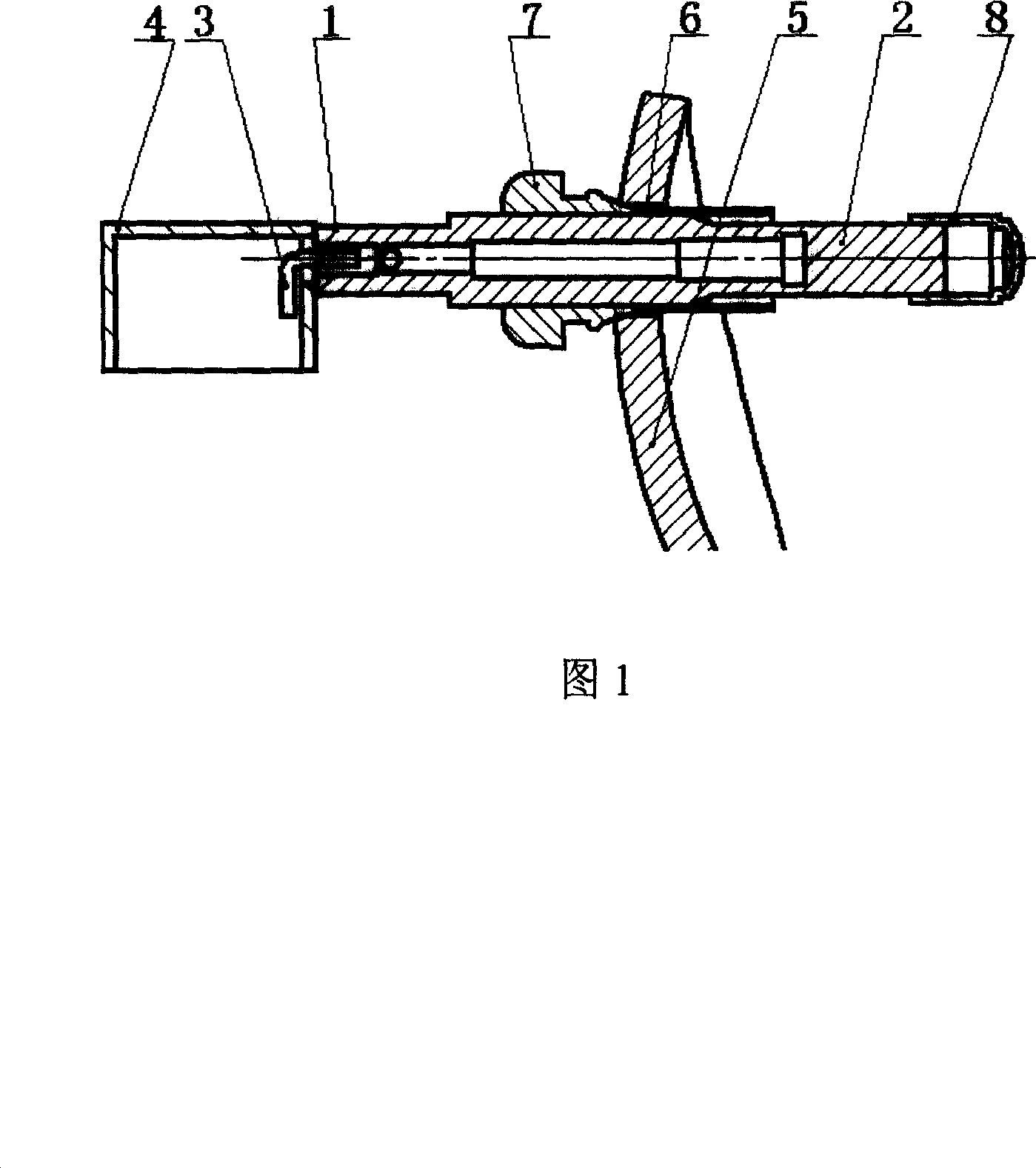 Tyre monitoring system sending antenna structure