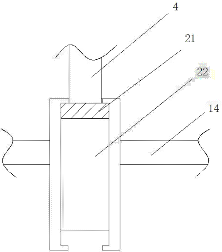 Conveying belt tensioning device used for workshop and having sweeping function