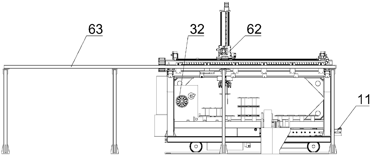 Automatic carrying device of material rolling spool