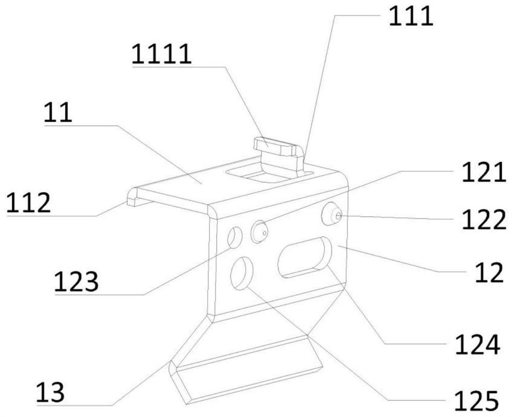 Self-locking clamp for color steel tile and working method thereof