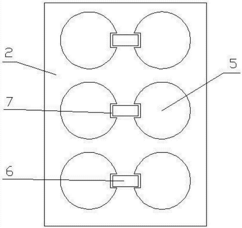 Device for clipping rubber rings