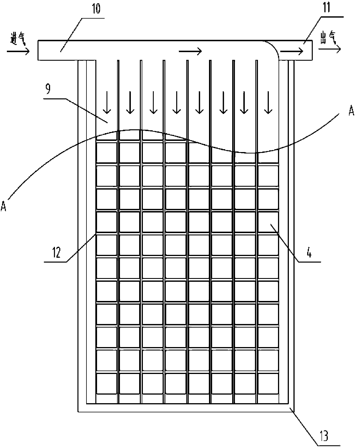 Solar photovoltaic photo-thermal heat collector with porous foam metal heat-exchange structure