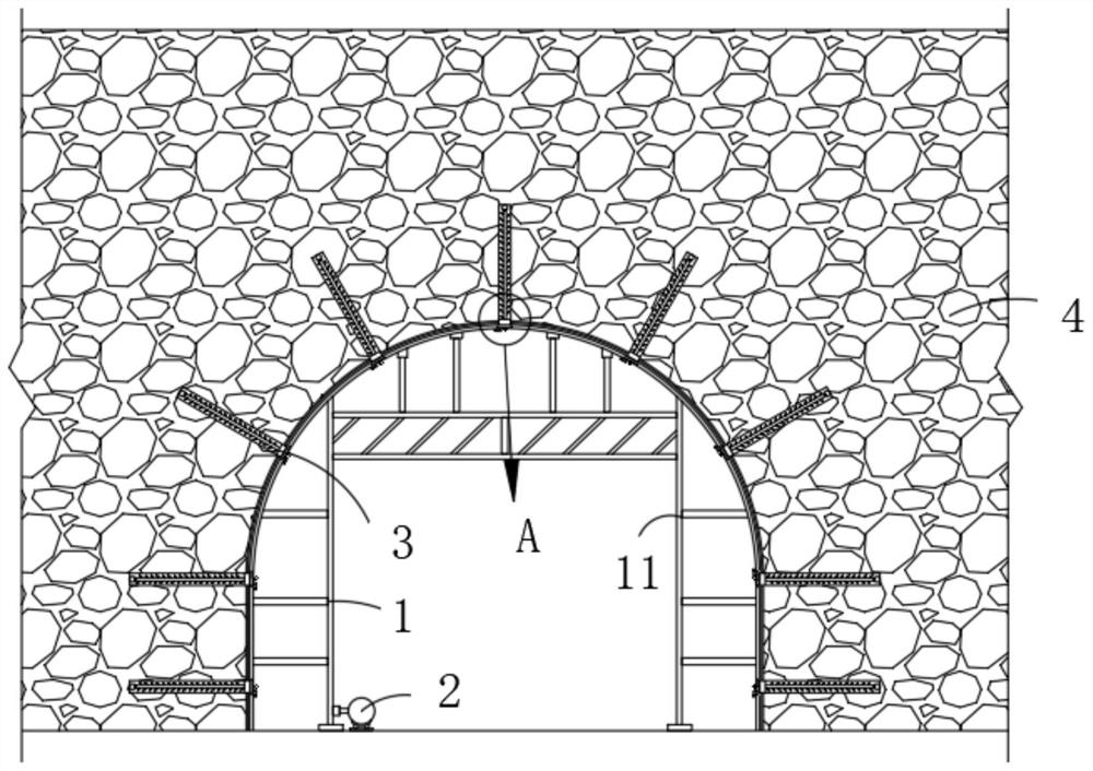 Initial support device for weak surrounding rock bias multi-arch tunnel