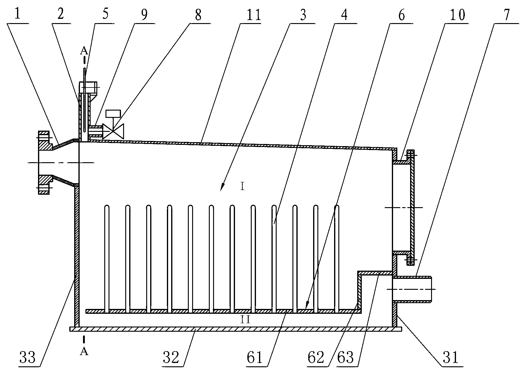 Oil-water separating device for separation and recovery of thin oil film