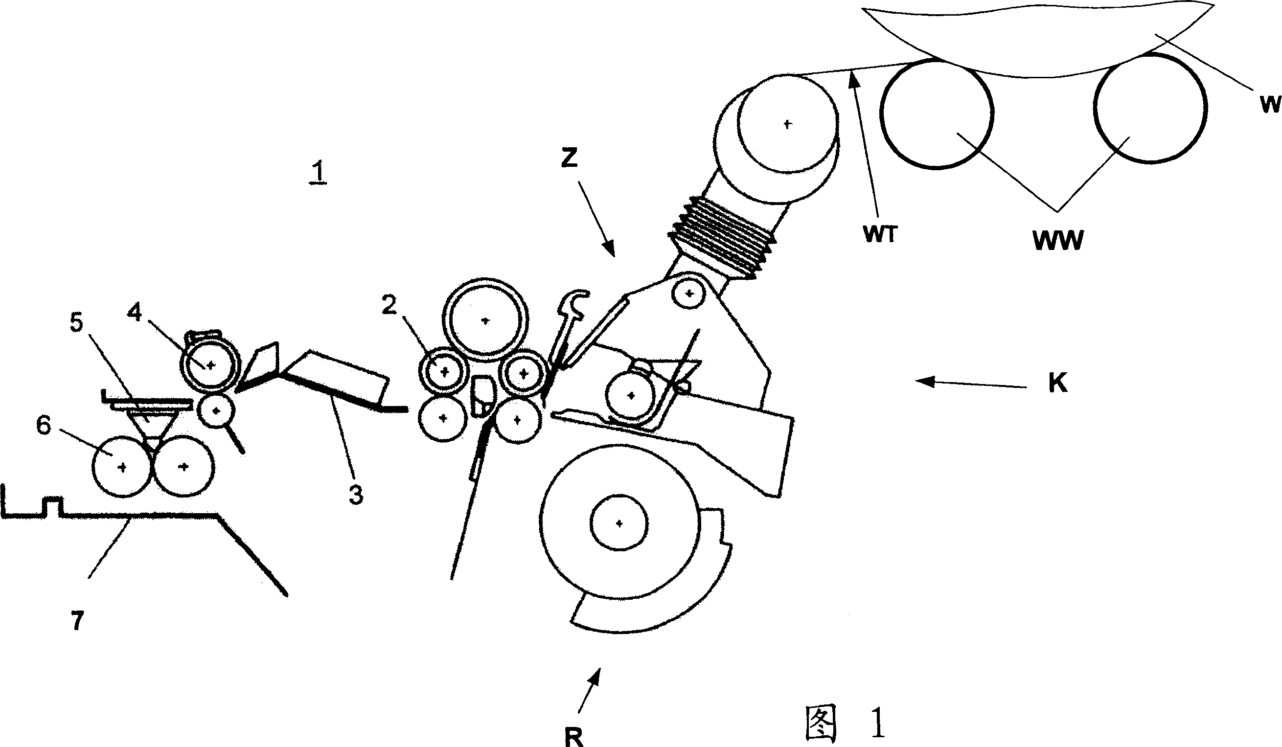 Nonwoven guide device for a comber