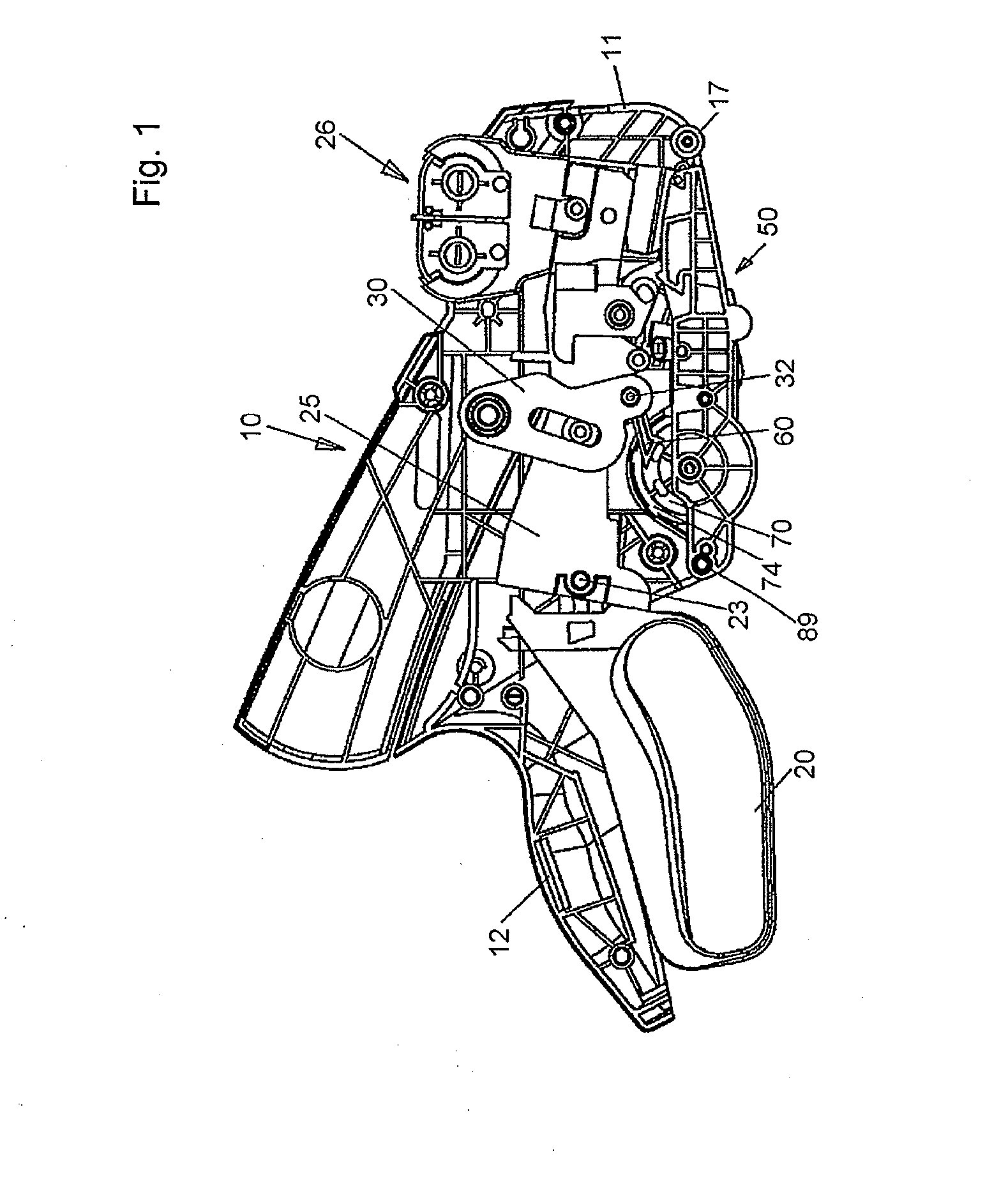 Labeling apparatus having a pivotable base plate with feed wheel