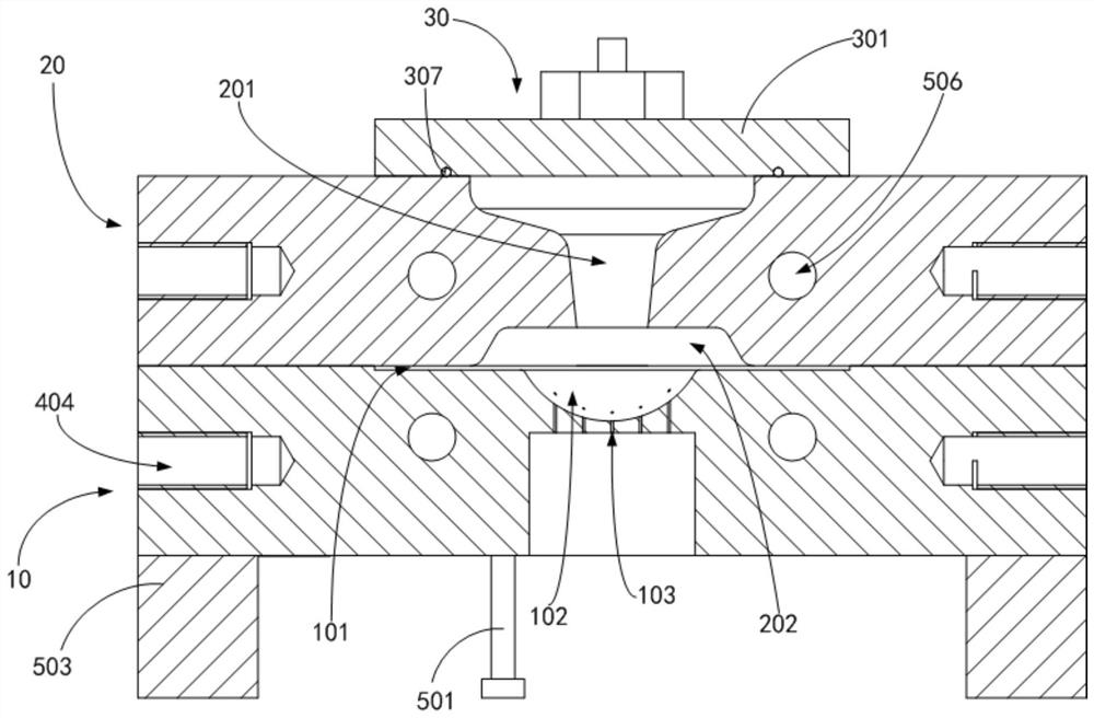 Glass forming device and glass forming method