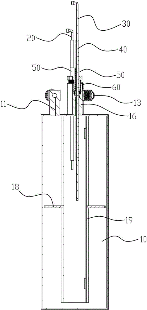 Connecting structure of water level probes and bottle body and beverage bottle adopting structure