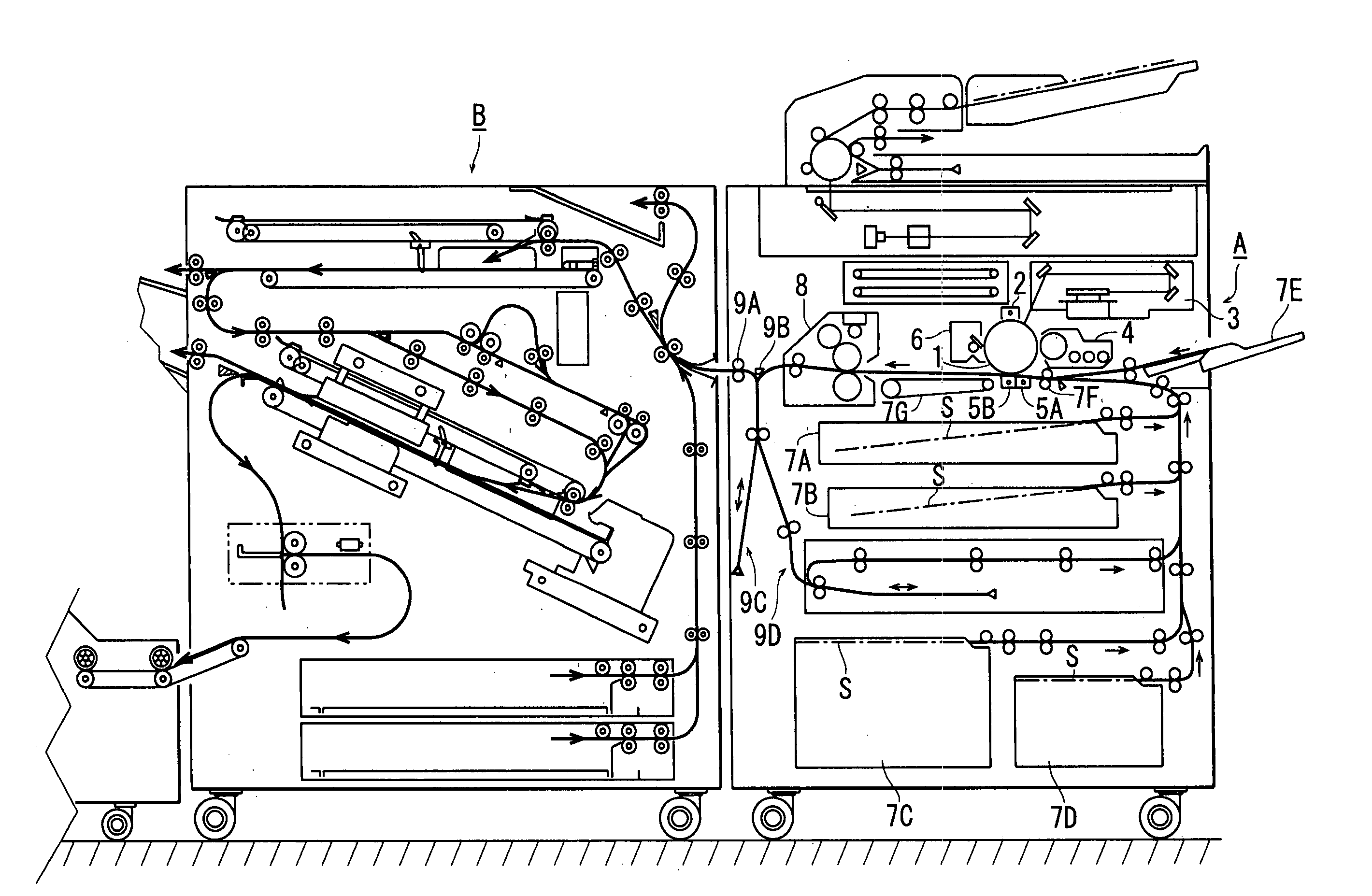 Sheet postprocessing apparatus for use with image forming apparatus and folding method