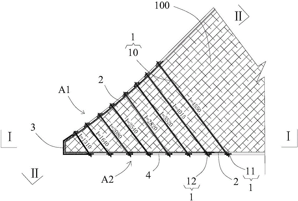 The support structure and support method of the middle rock pillar at the roadway intersection