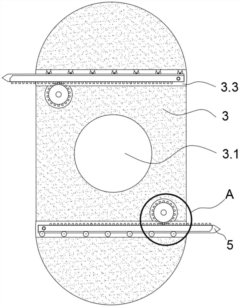 A composite non-woven fabric cutting device