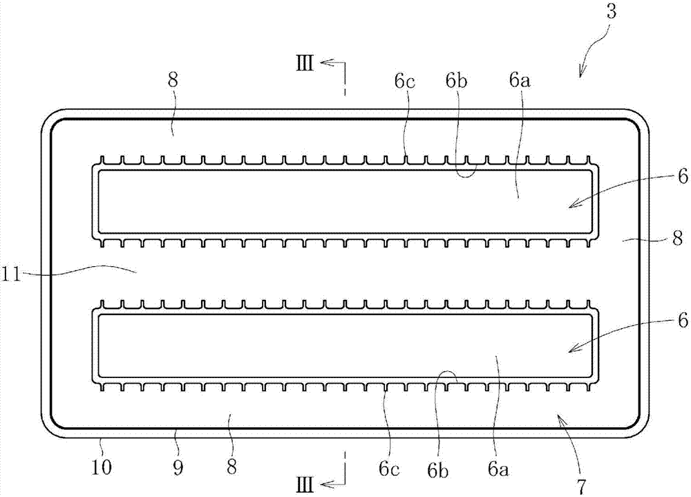 Container and packing method