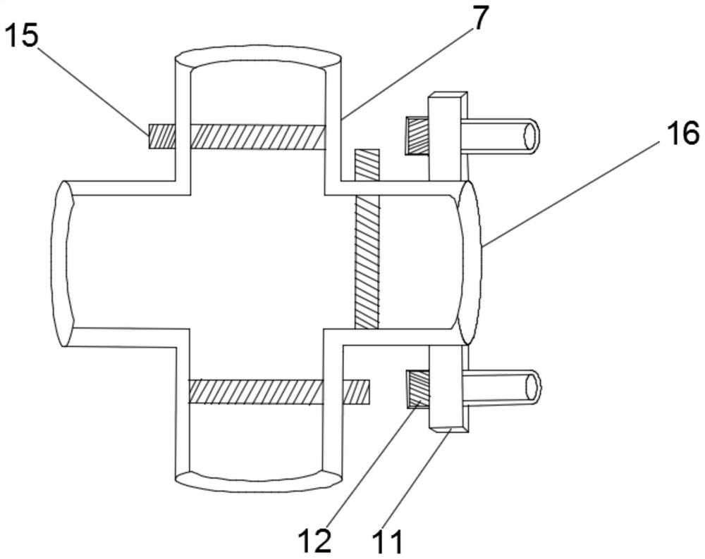 Quickly-connected fire hydrant for public safety