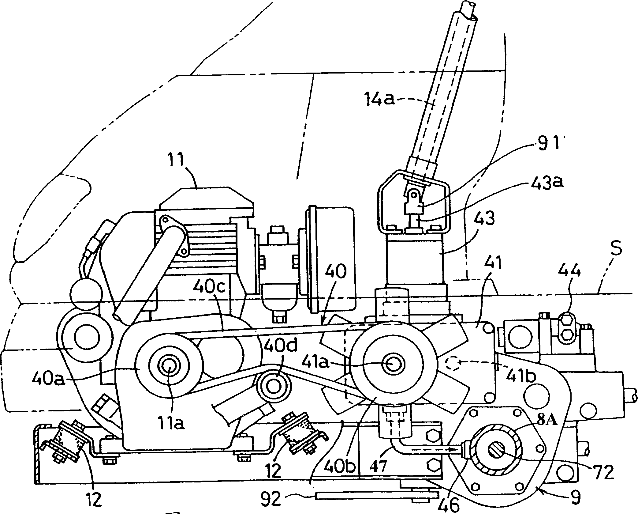 Implanting machine in paddy field