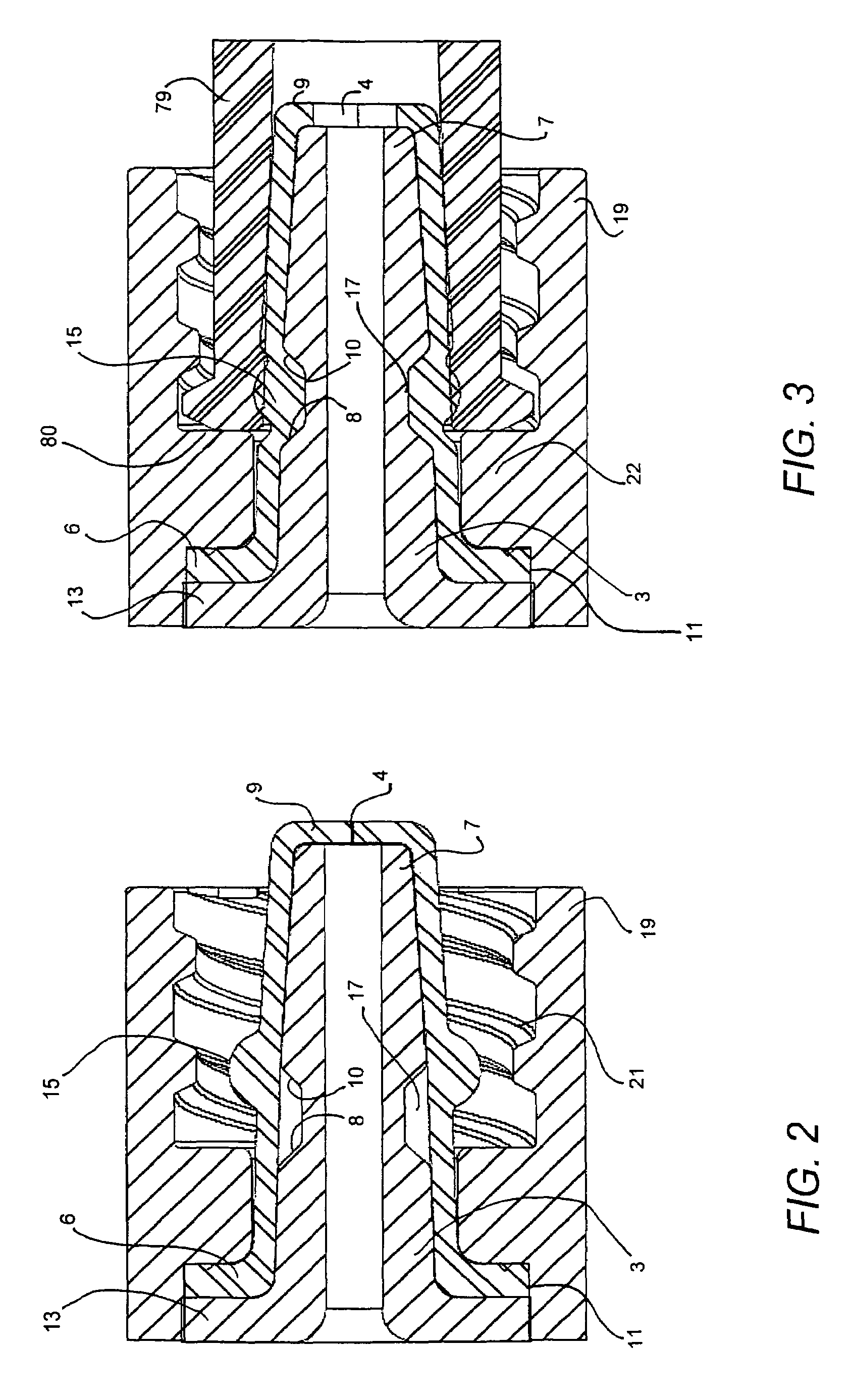 Valved fluid connector